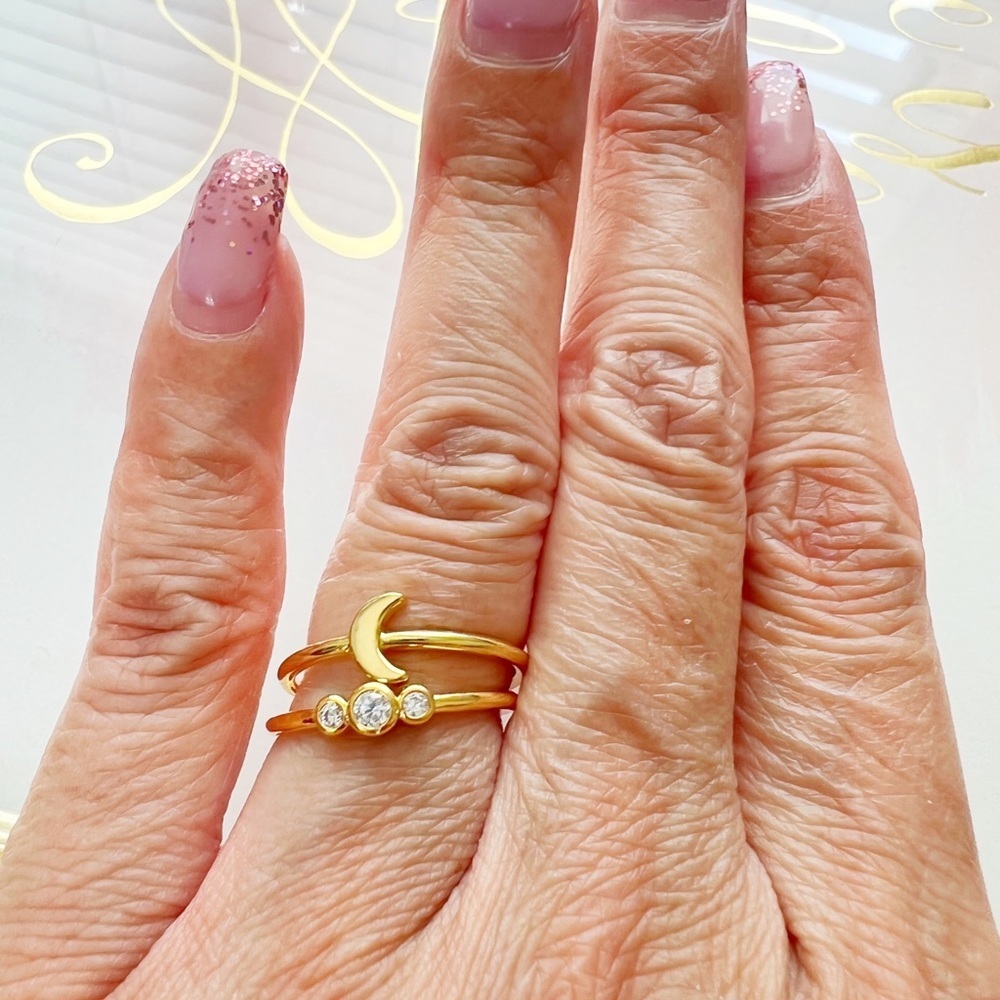 Three Sisters Clear Crystal CZ 2pc Moon Gold Tone S925 Stamped Ring Set Size 6
